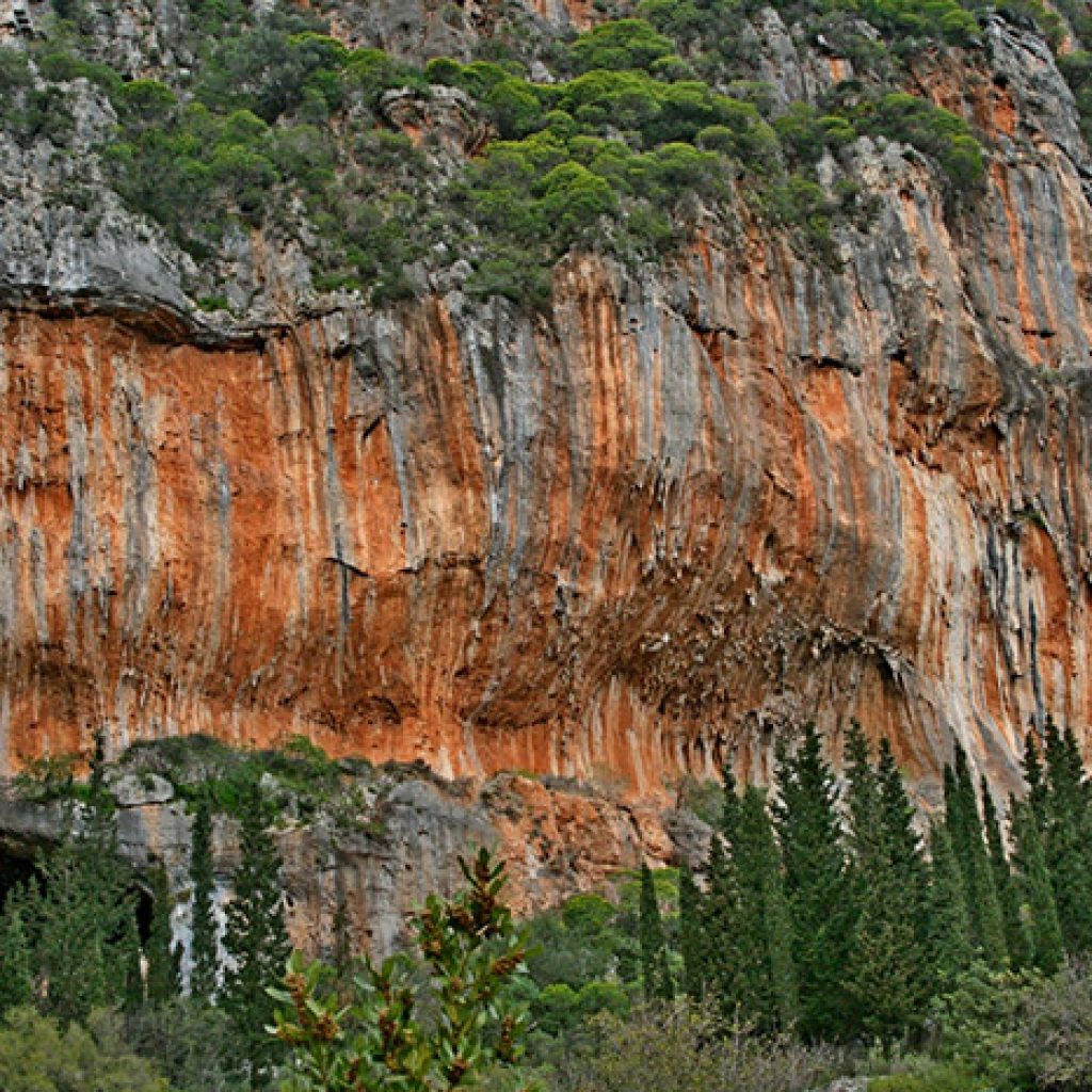 Climbing in Kiparissi